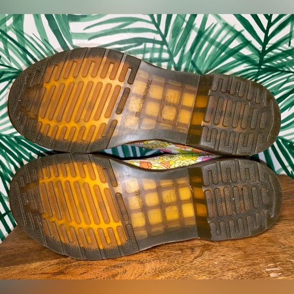 Dr. Martens Pascal Floral Hippie Daisy Leather Combat Boots Women’s US 9 - Picture 8 of 10